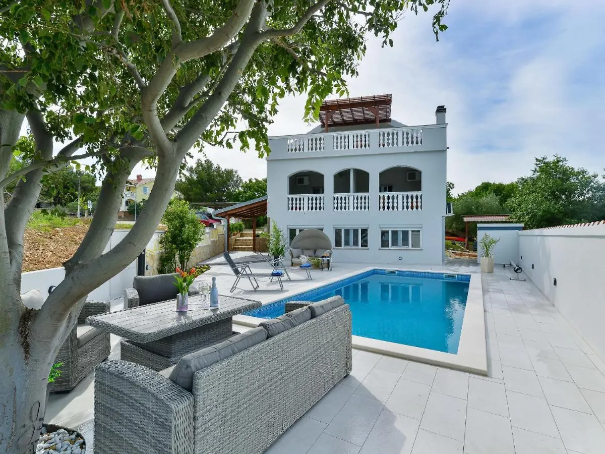 Apartment Valentina-1 Pridraga Croatia