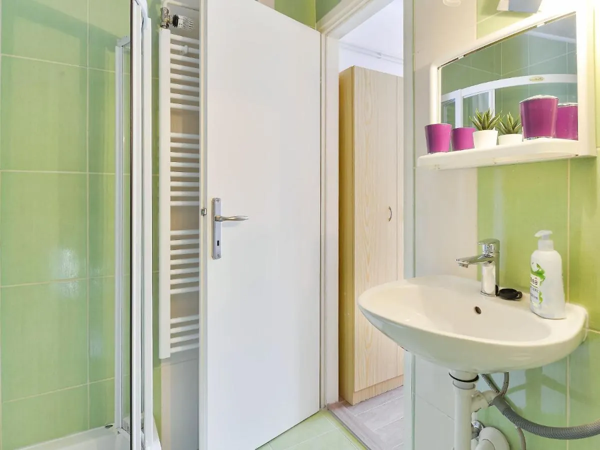 Apartment Valentina-1 Pridraga 0*,